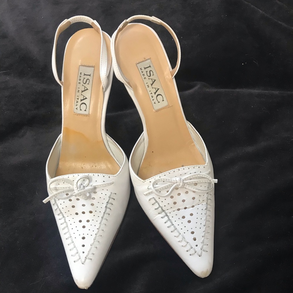 Isaac sandals in size 5